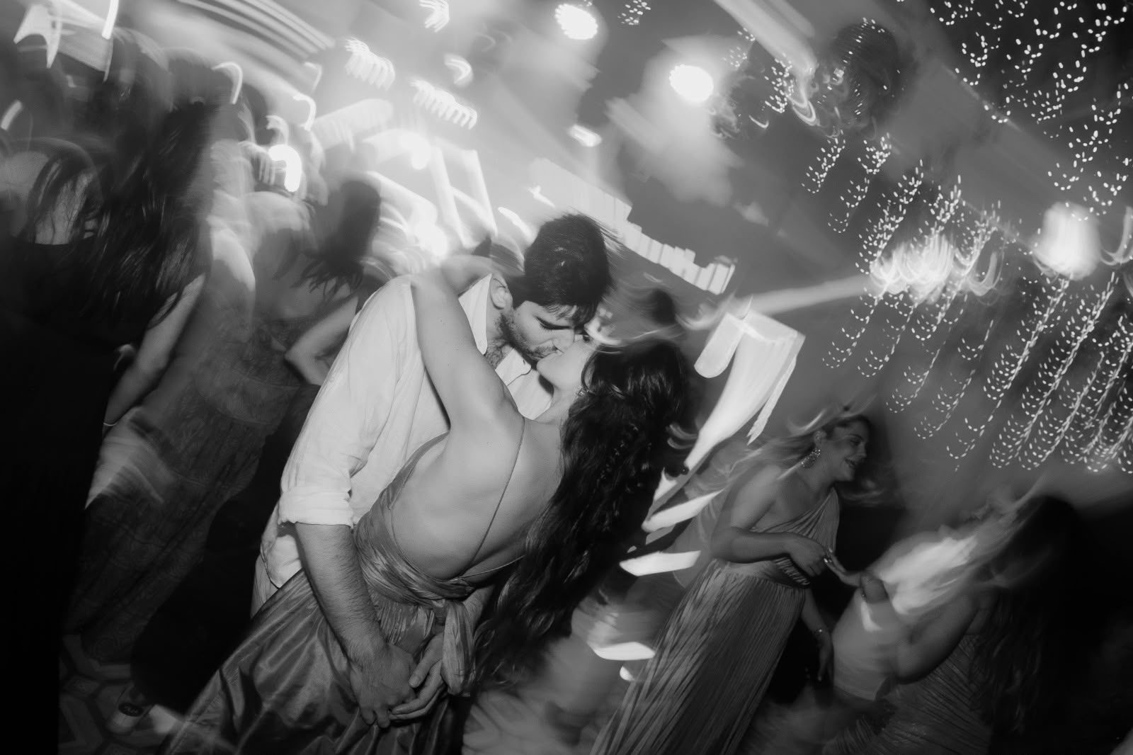 Paulina y Alberto bailando